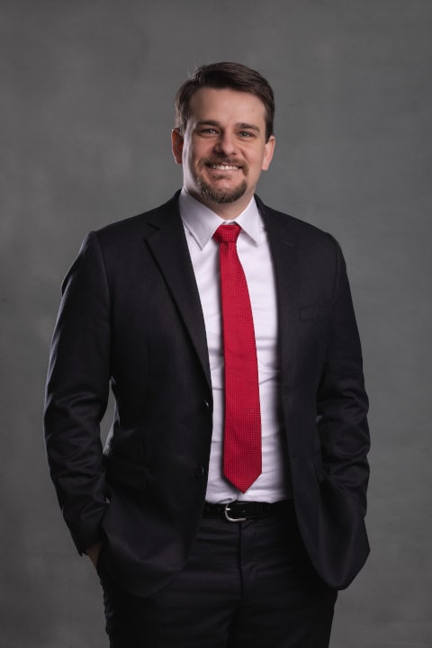 Antonio Macruz de Sá — Sócio